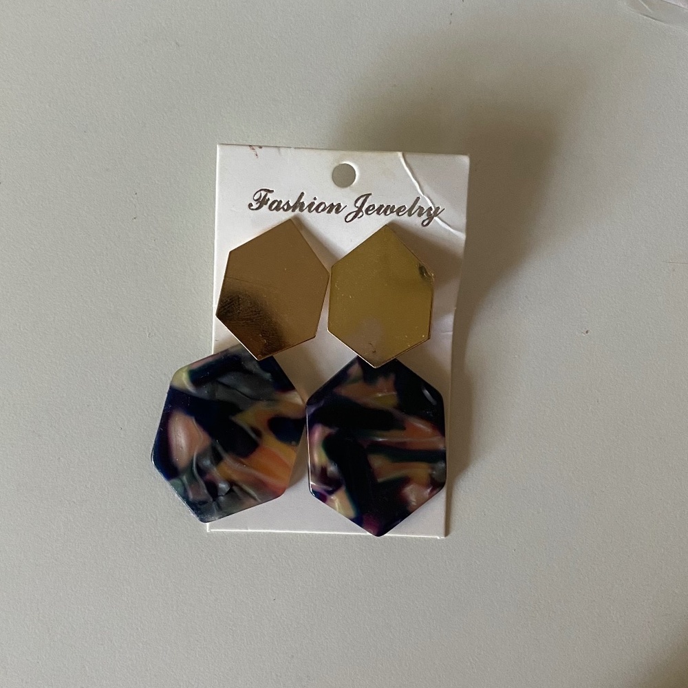 gold tortoise shell dangly earrings